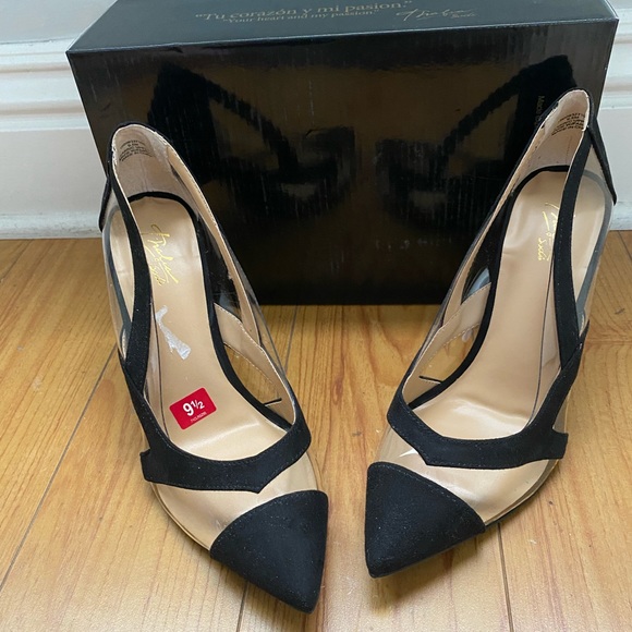 Thalia Sodi - Picture 3 of 5